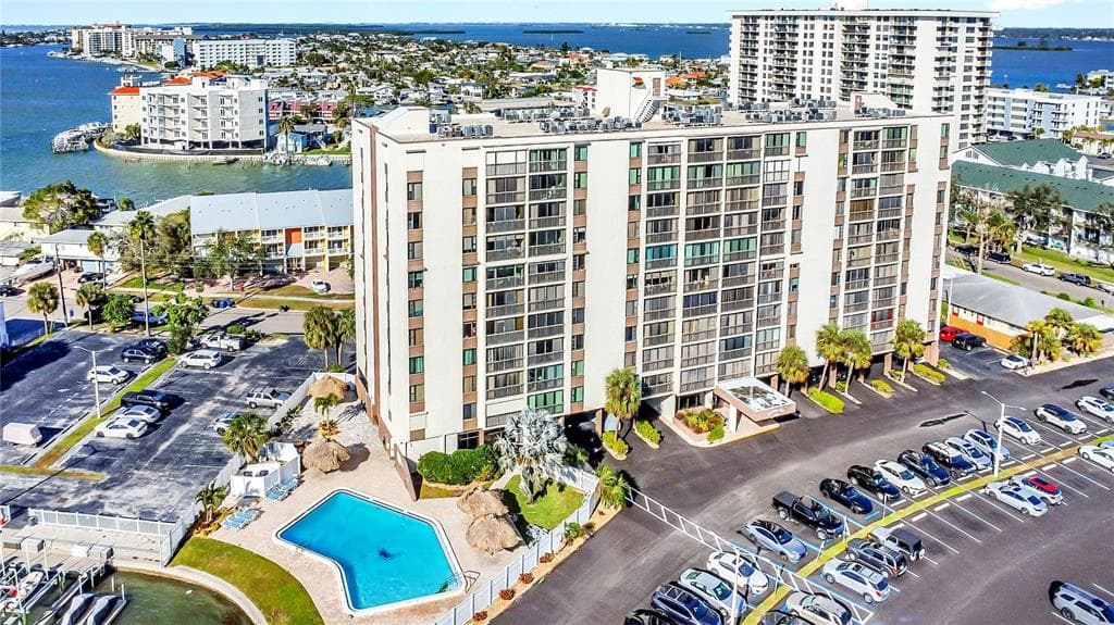 255 DOLPHIN POINT 407 photo 11