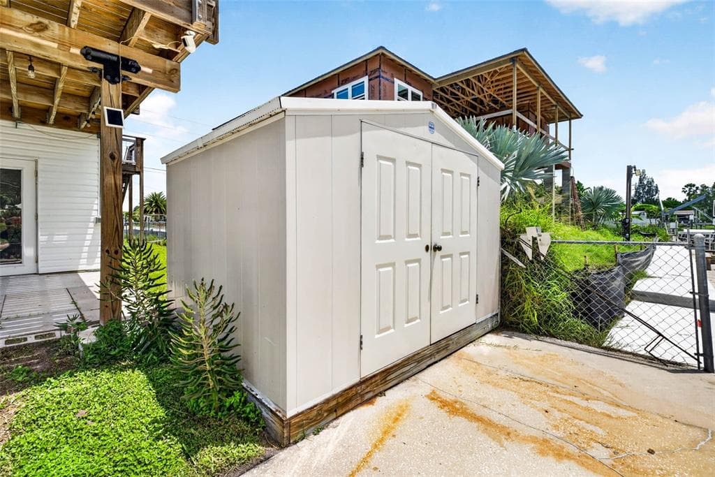 6806 SEA RANCH DRIVE photo 24
