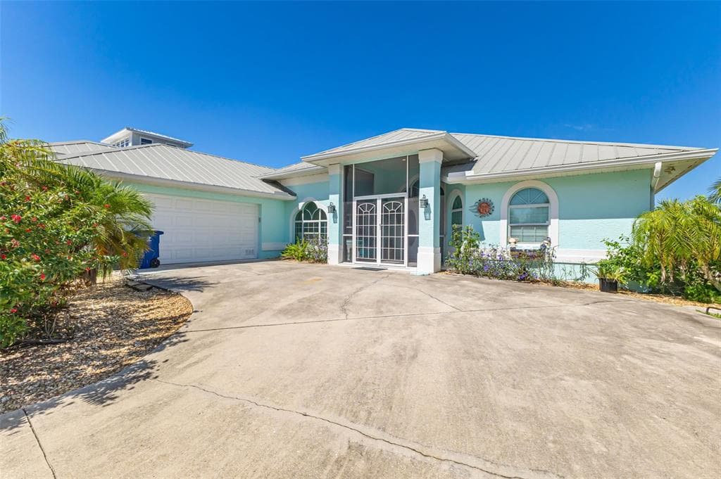 3753 STABILE ROAD photo 2