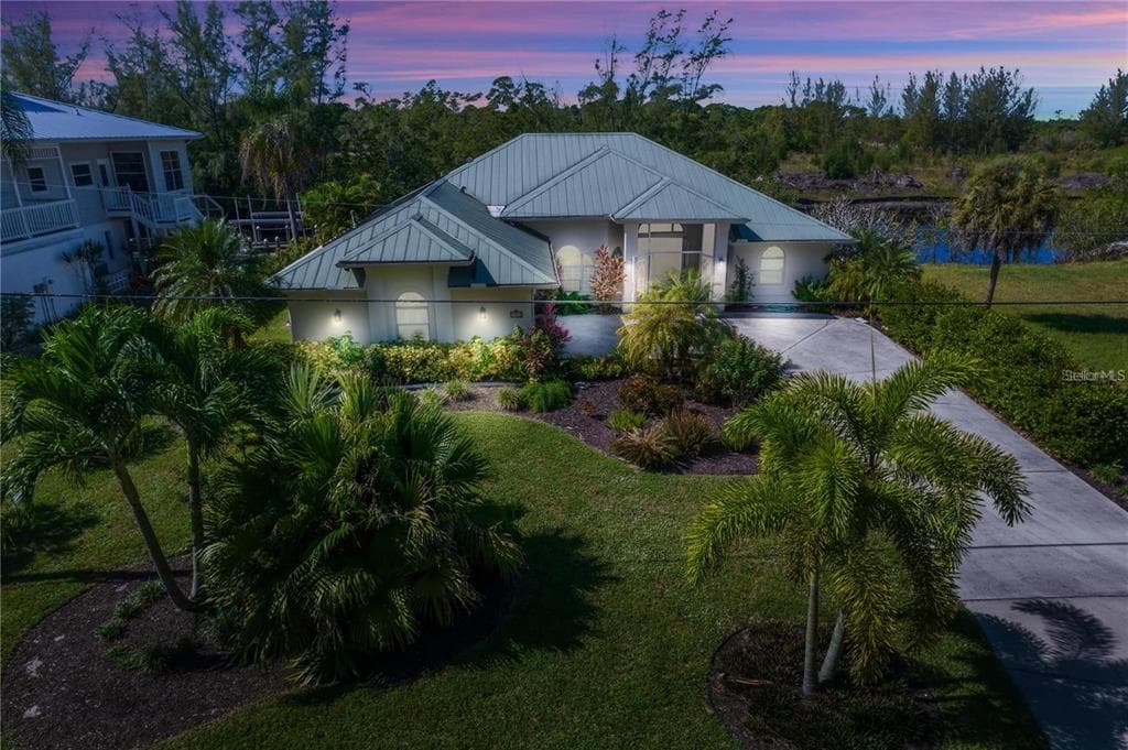 3753 STABILE ROAD photo 1