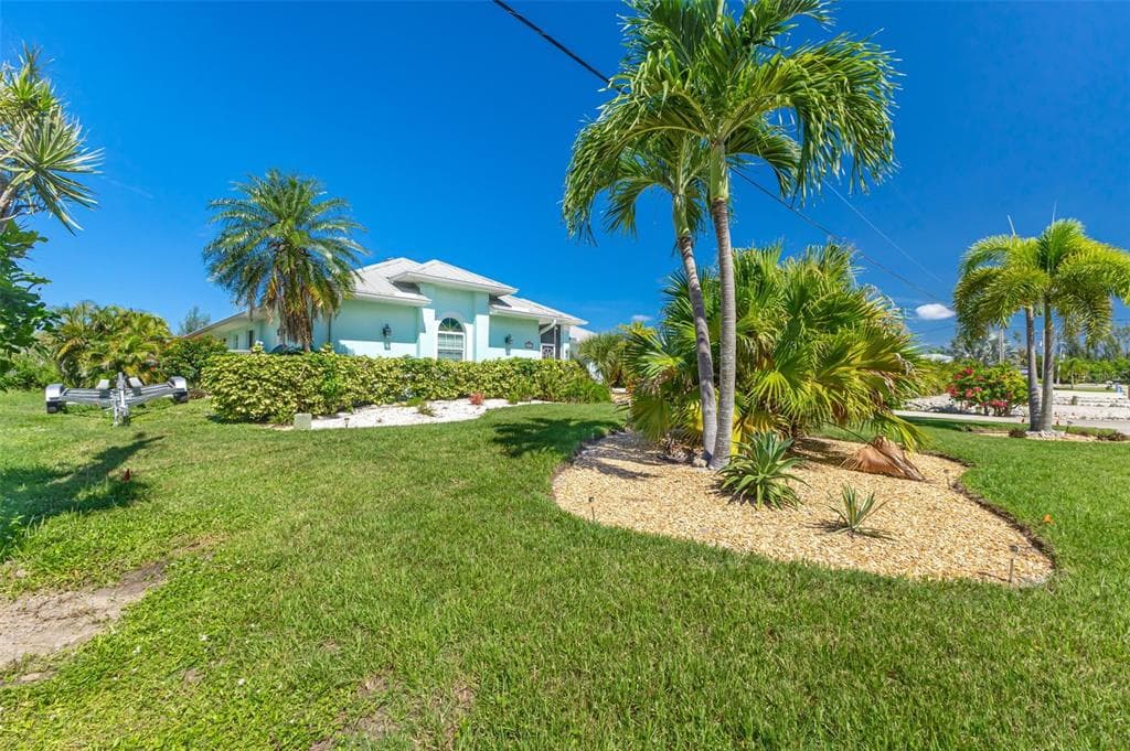 3753 STABILE ROAD photo 5