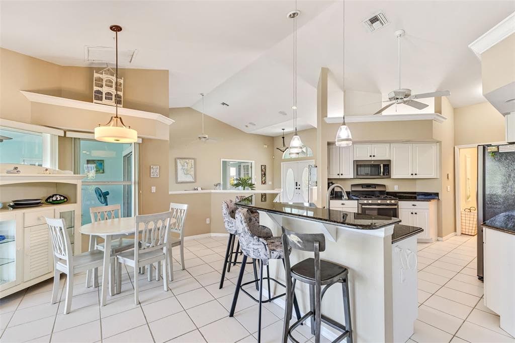 3753 STABILE ROAD photo 20