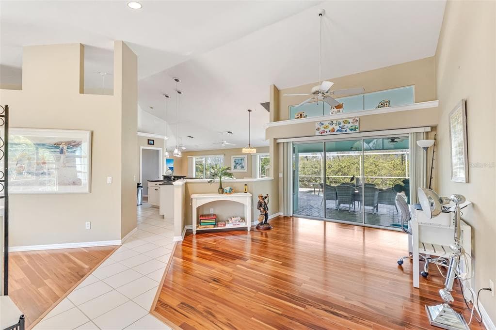 3753 STABILE ROAD photo 15
