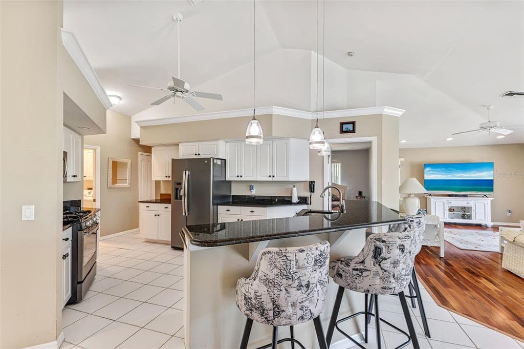 3753 STABILE ROAD photo 19