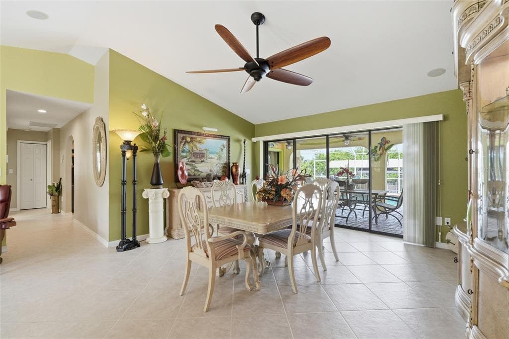 17372 SABRINA CIRCLE photo 7