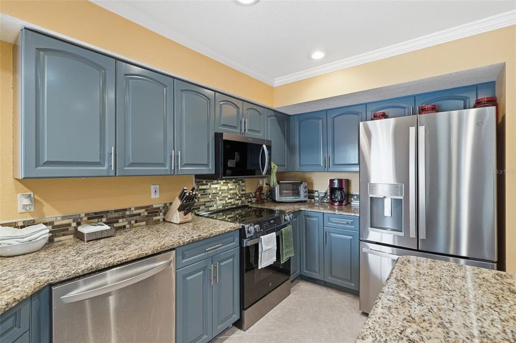 17372 SABRINA CIRCLE photo 10