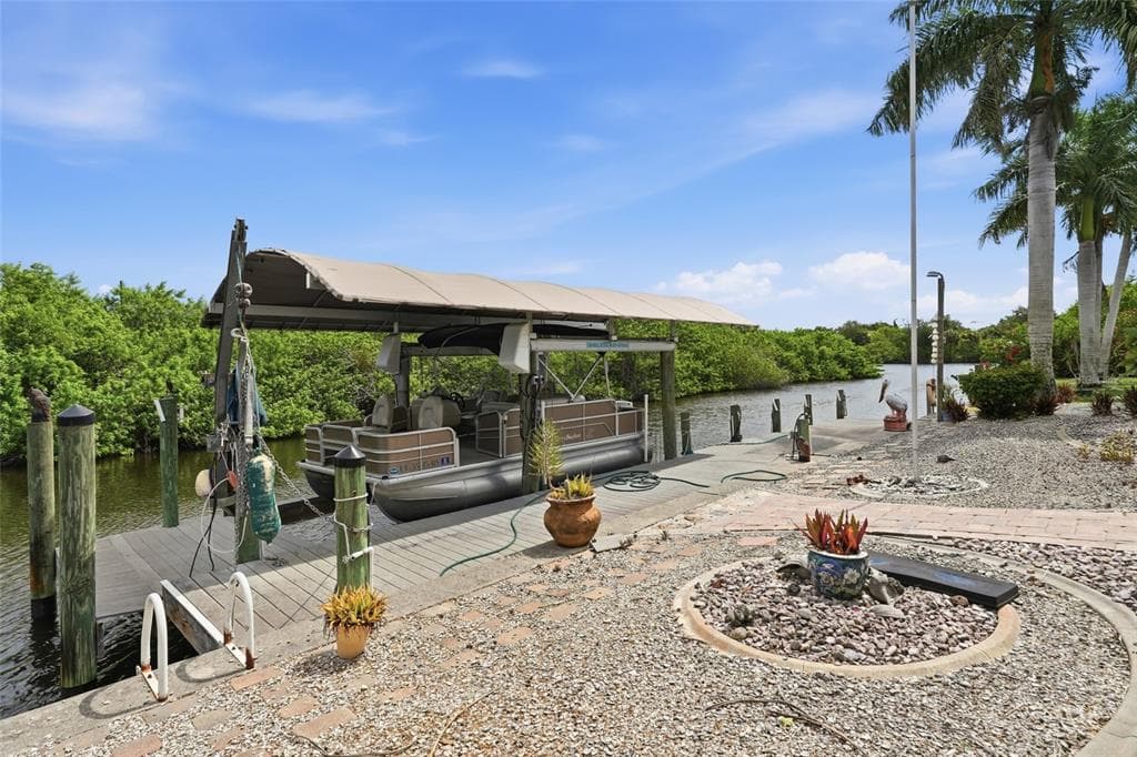 17372 SABRINA CIRCLE photo 4