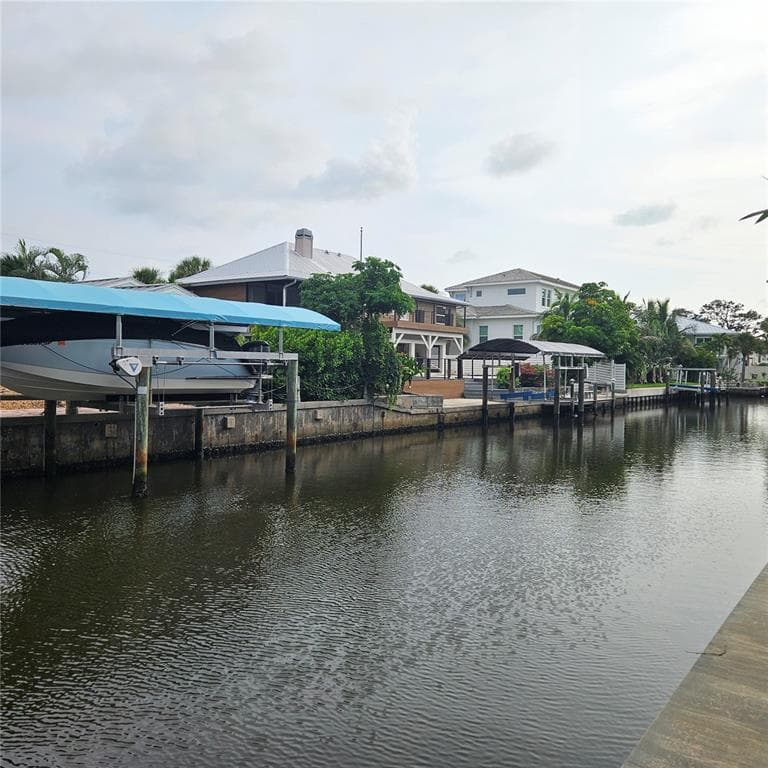 528 RALPH STREET photo 24
