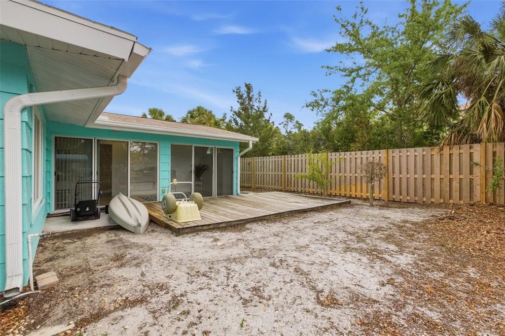 528 RALPH STREET photo 21