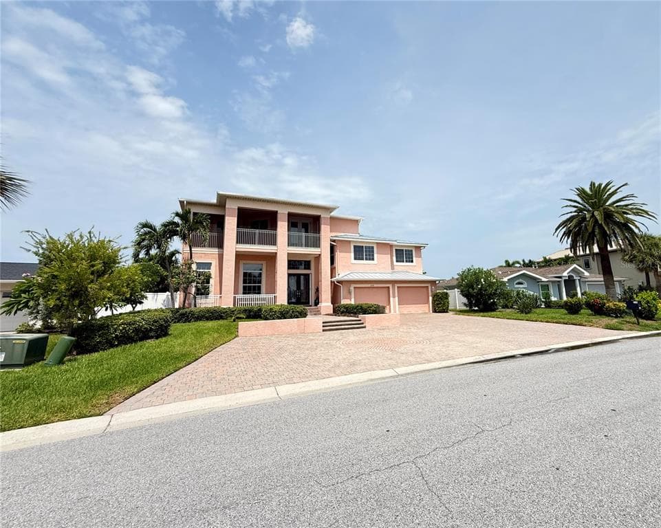2216 DONATO DRIVE photo 1