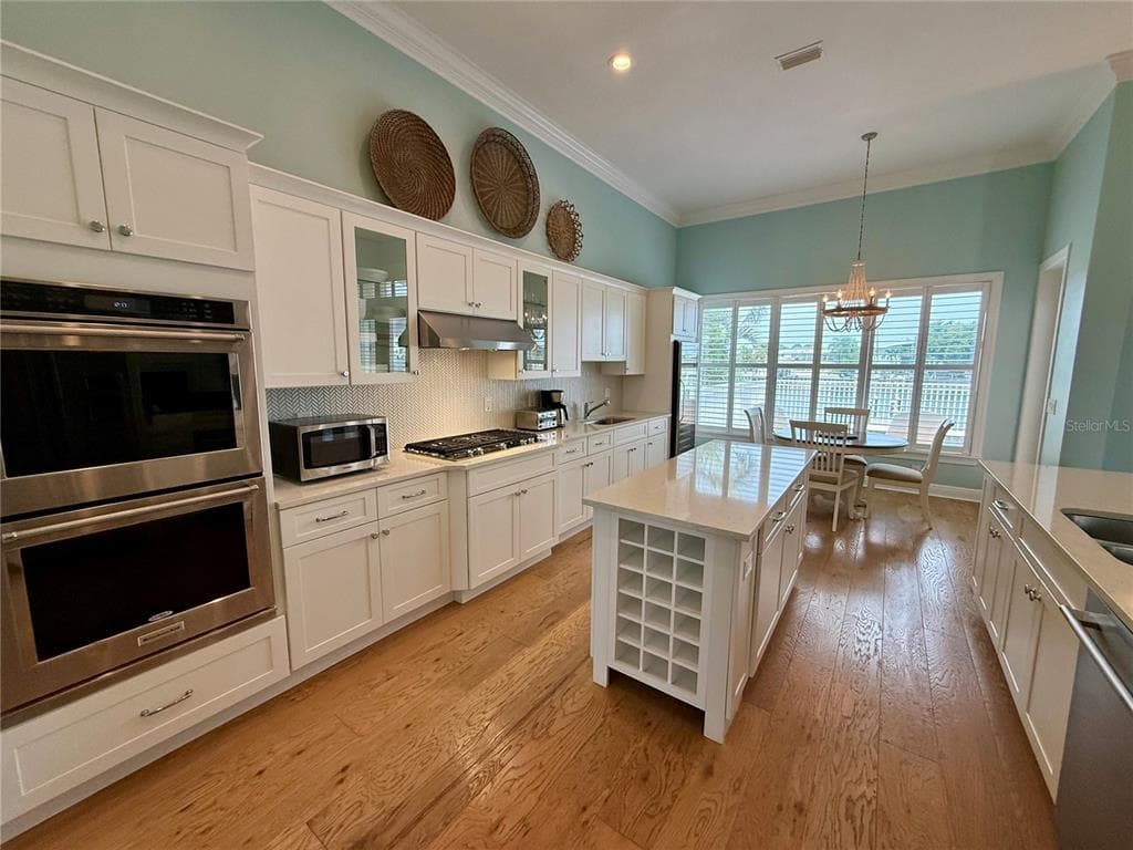 2216 DONATO DRIVE photo 20