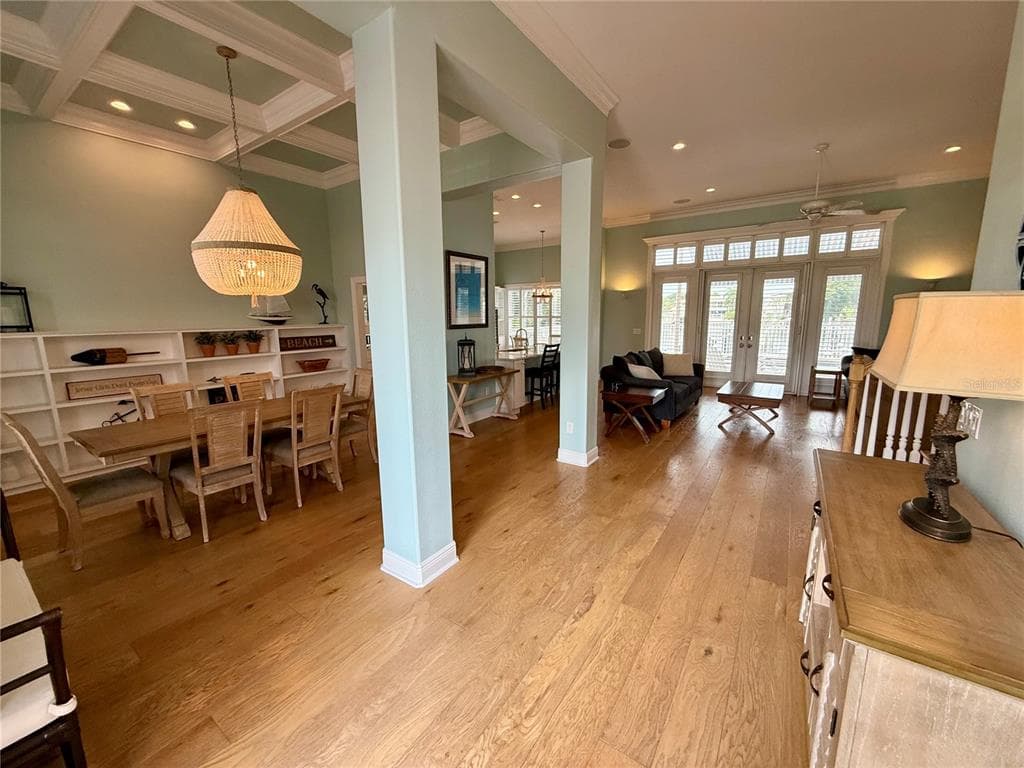 2216 DONATO DRIVE photo 8