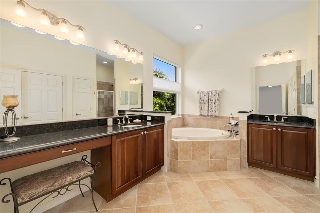 165 PALAZZO COURT photo 24