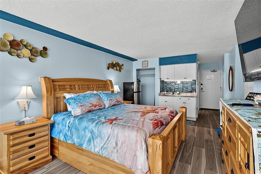 1909 S ATLANTIC AVENUE 424 photo 9