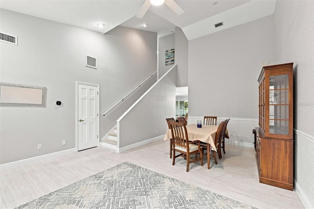 1821 LAKE HERON DRIVE photo 14