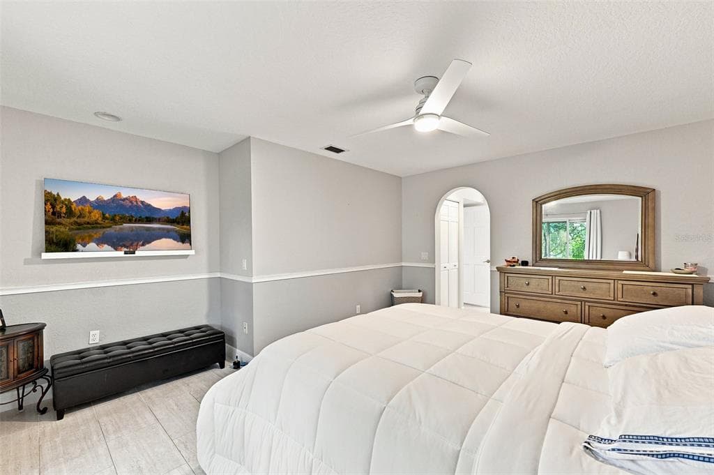 1821 LAKE HERON DRIVE photo 21