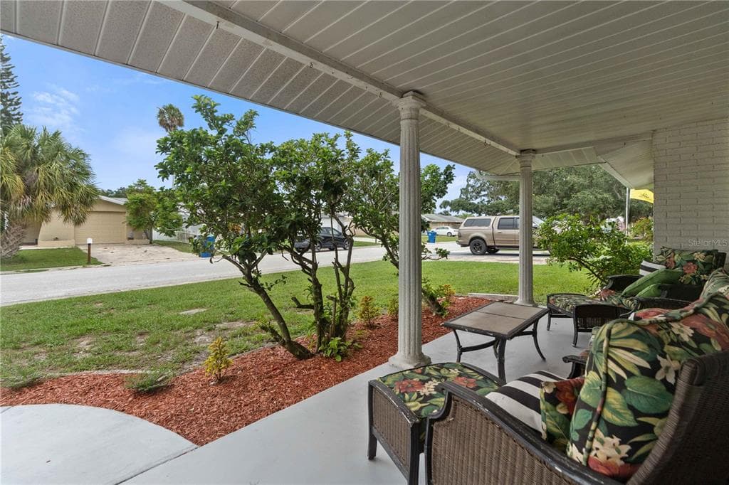7830 CHERRYTREE LANE photo 3