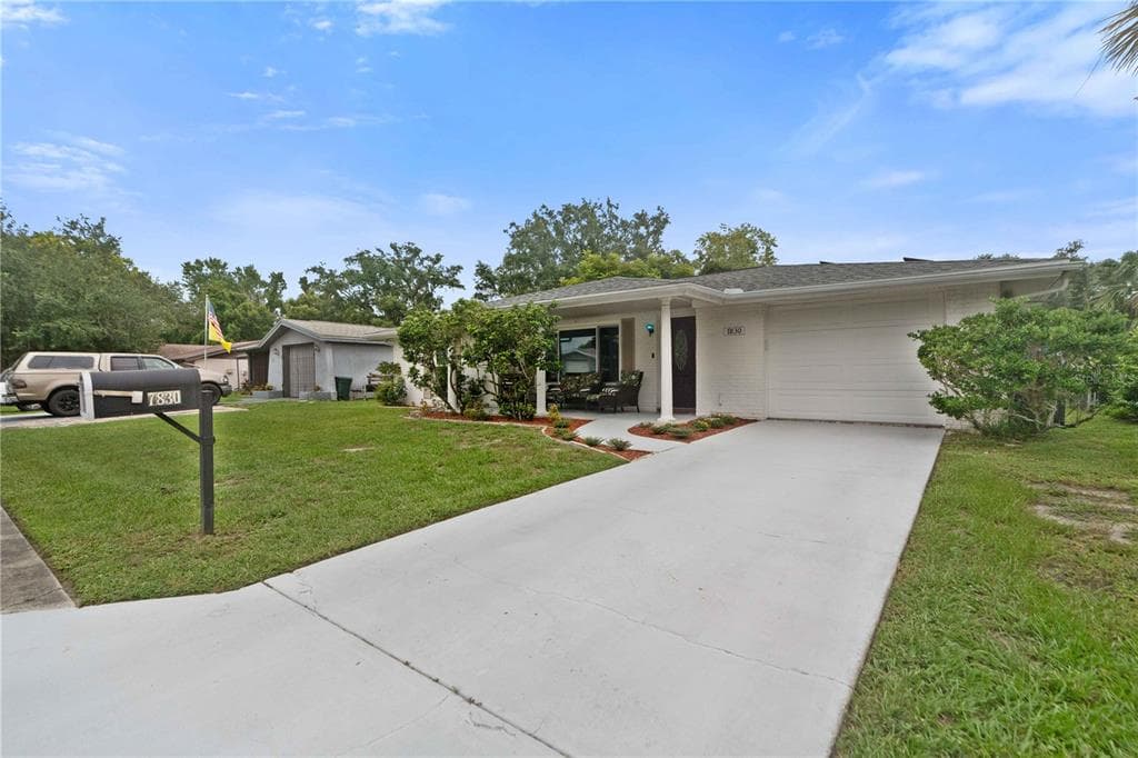 7830 CHERRYTREE LANE photo 1