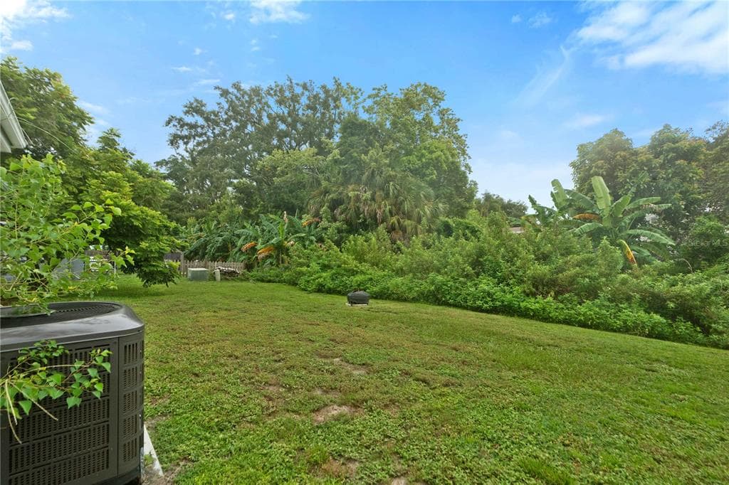 7830 CHERRYTREE LANE photo 24