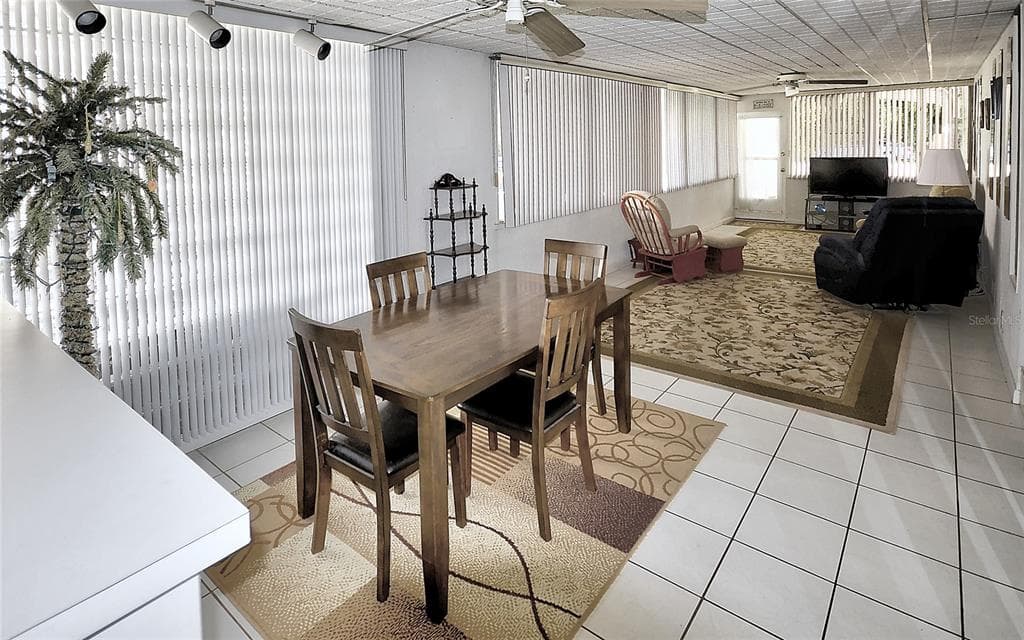 187 E ARIEL ROAD photo 7