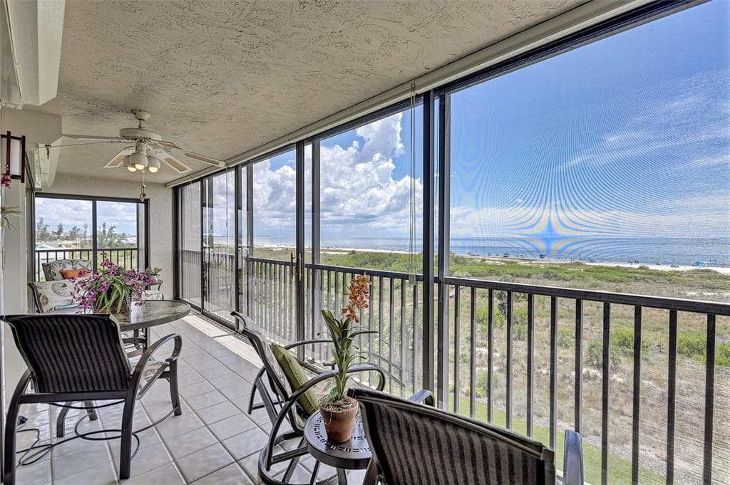 420 BEACH ROAD 508 photo 13