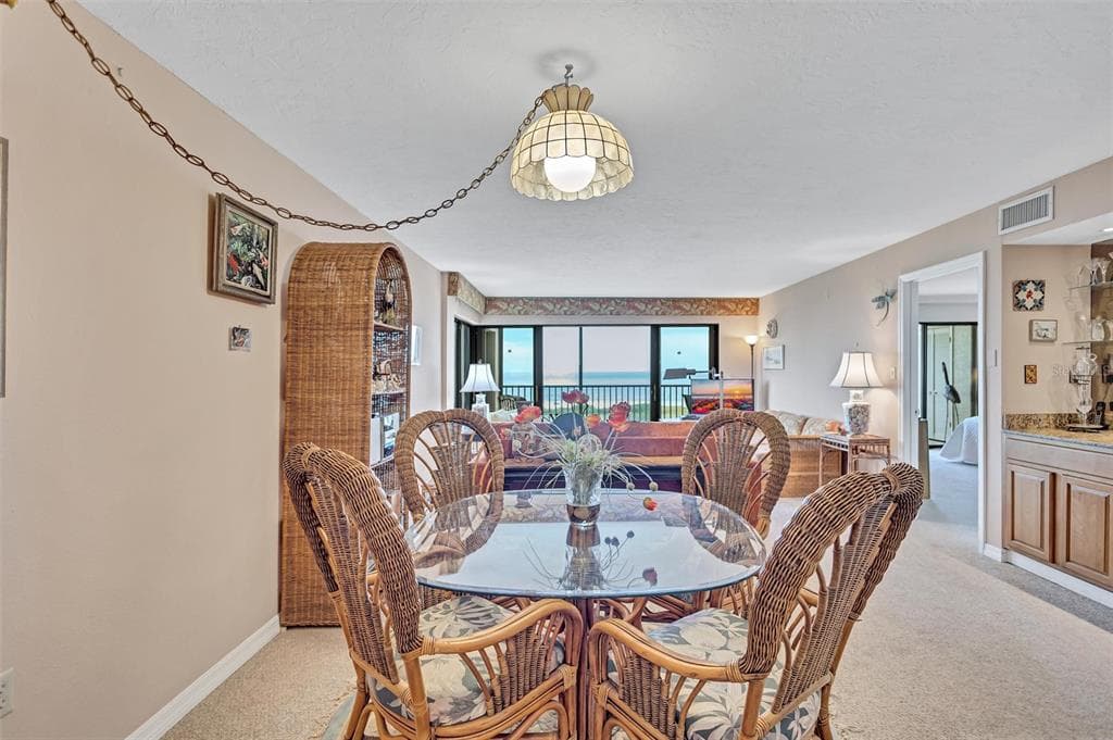 420 BEACH ROAD 508 photo 7