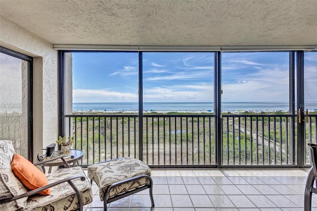 420 BEACH ROAD 508 photo 14