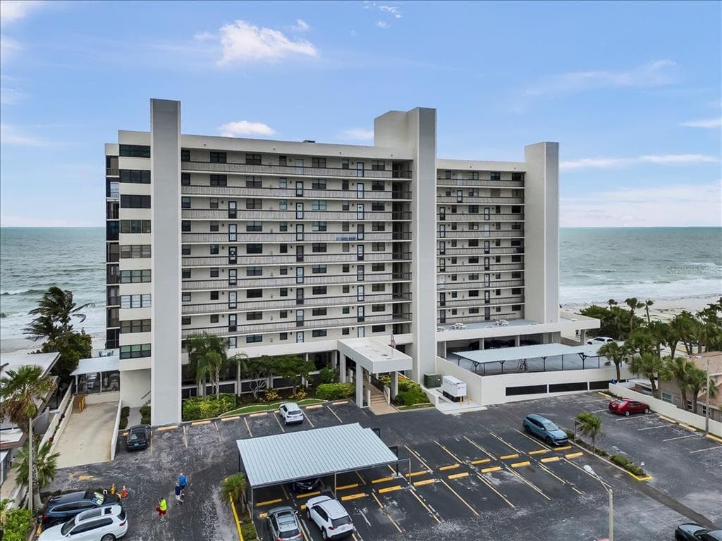15462 GULF BOULEVARD 903 photo 1