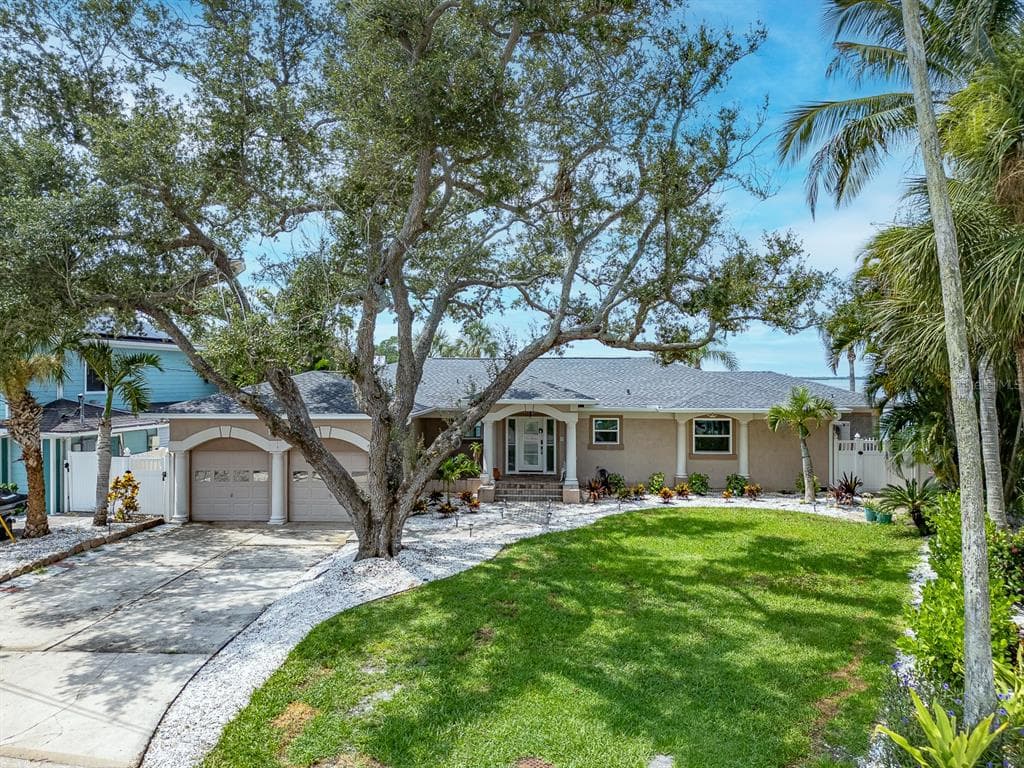 1826 VENETIAN POINT DRIVE photo 3