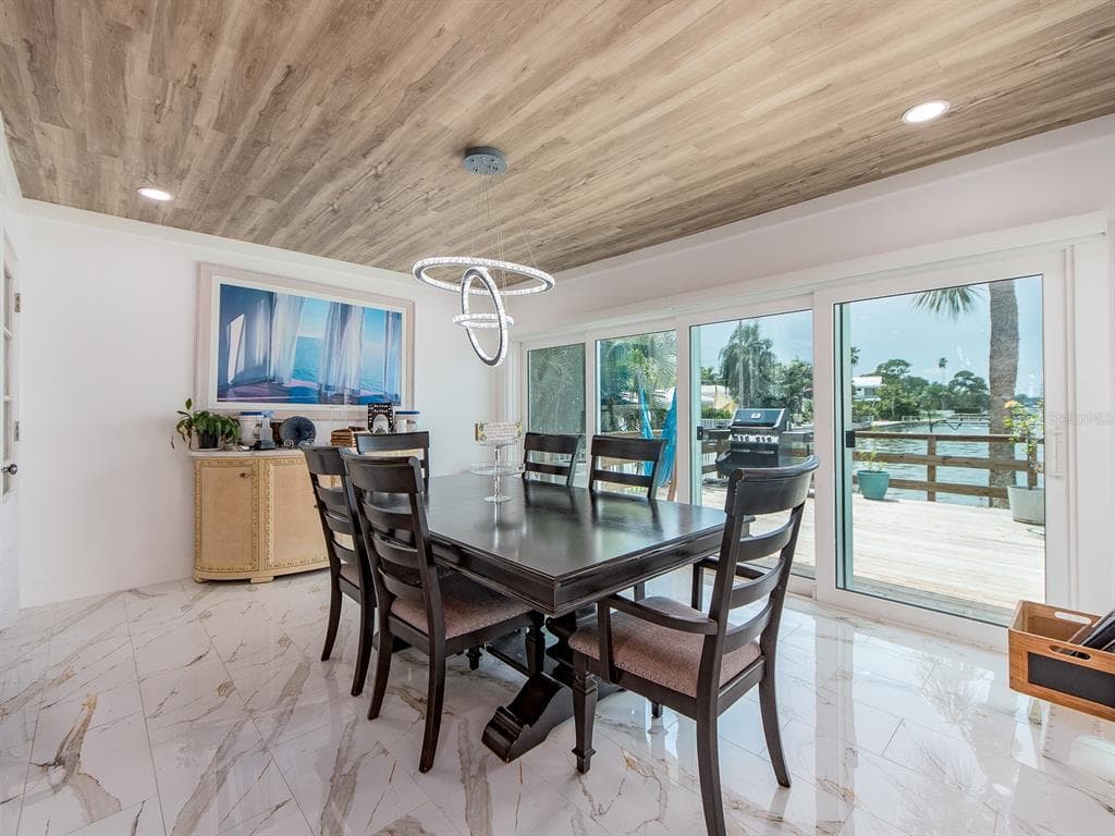 1826 VENETIAN POINT DRIVE photo 18