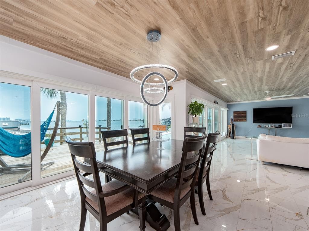 1826 VENETIAN POINT DRIVE photo 19