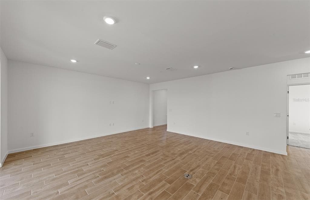 759 BALLEBY TRAIL photo 6