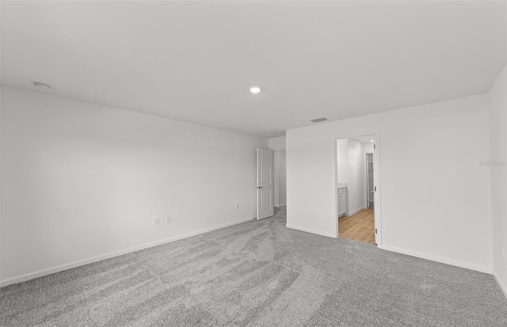 759 BALLEBY TRAIL photo 17