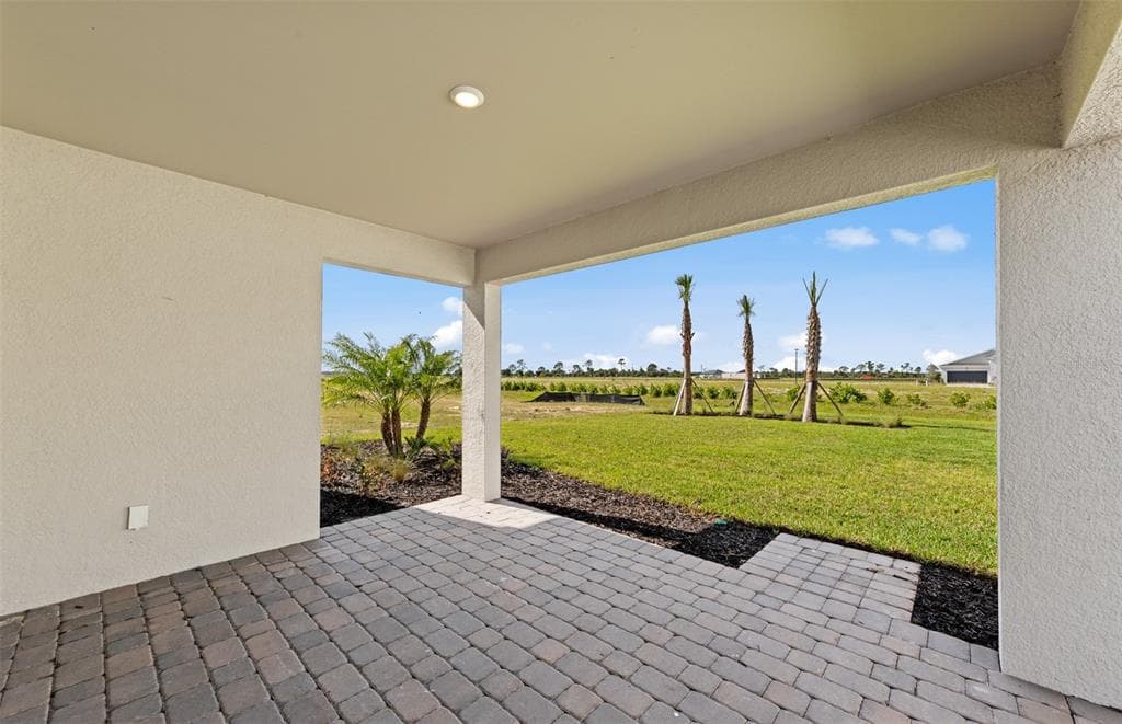759 BALLEBY TRAIL photo 12