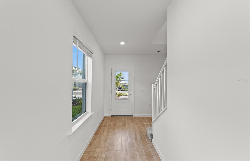 759 BALLEBY TRAIL photo 5