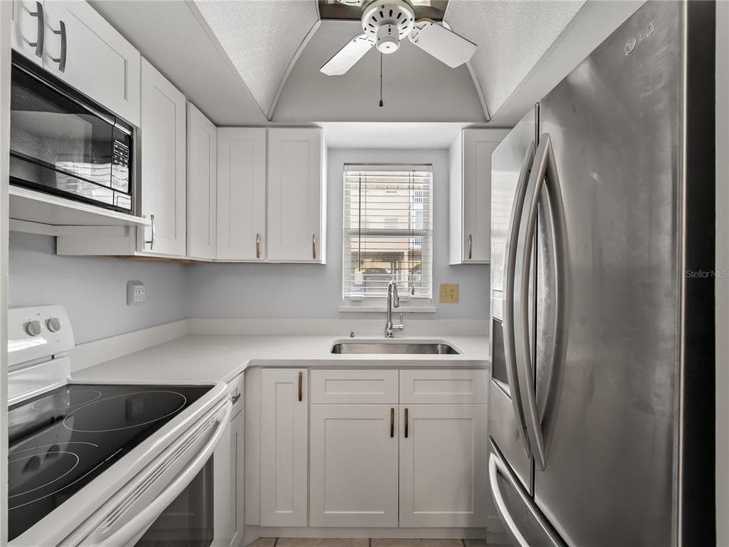 1205 TARPON CENTER DRIVE C1 photo 14