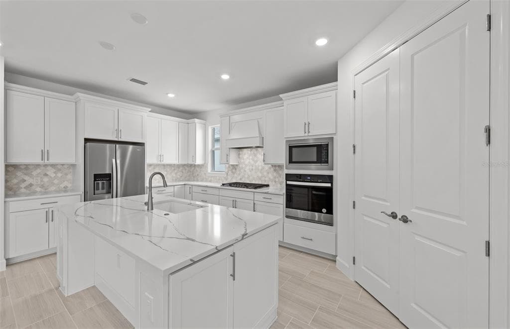 16526 ENNIS PLACE photo 23