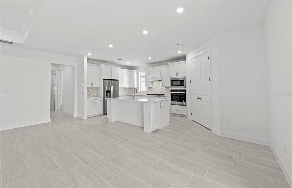 16526 ENNIS PLACE photo 17