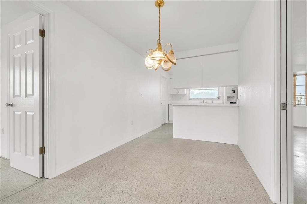 3395 PINETREE STREET photo 12