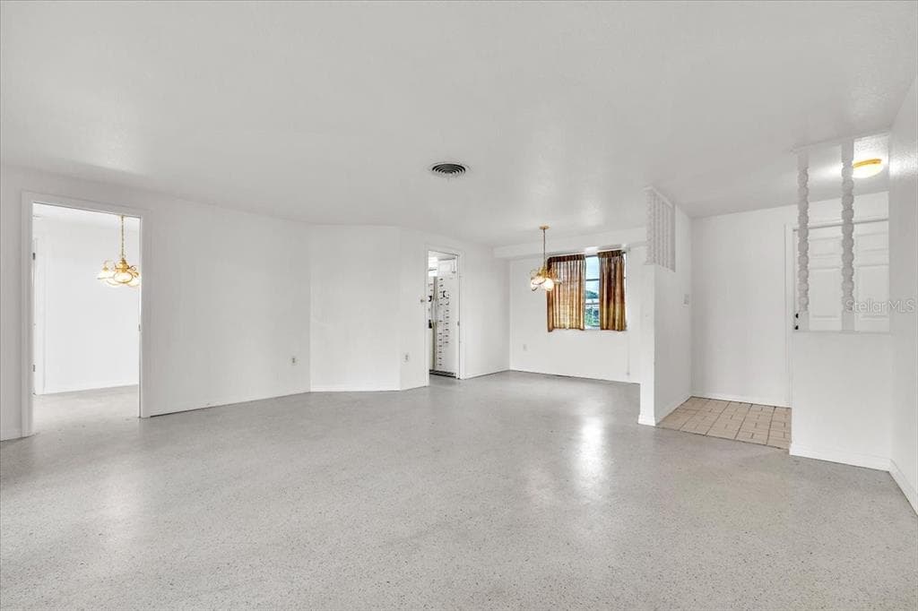 3395 PINETREE STREET photo 5