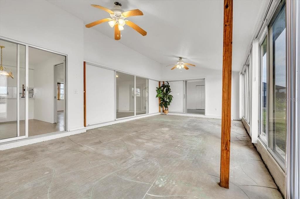 3395 PINETREE STREET photo 24