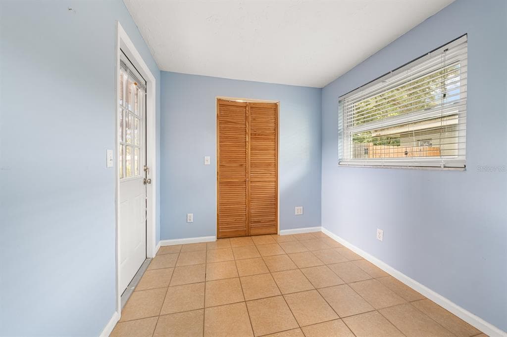 101 S NEPTUNE AVENUE photo 12