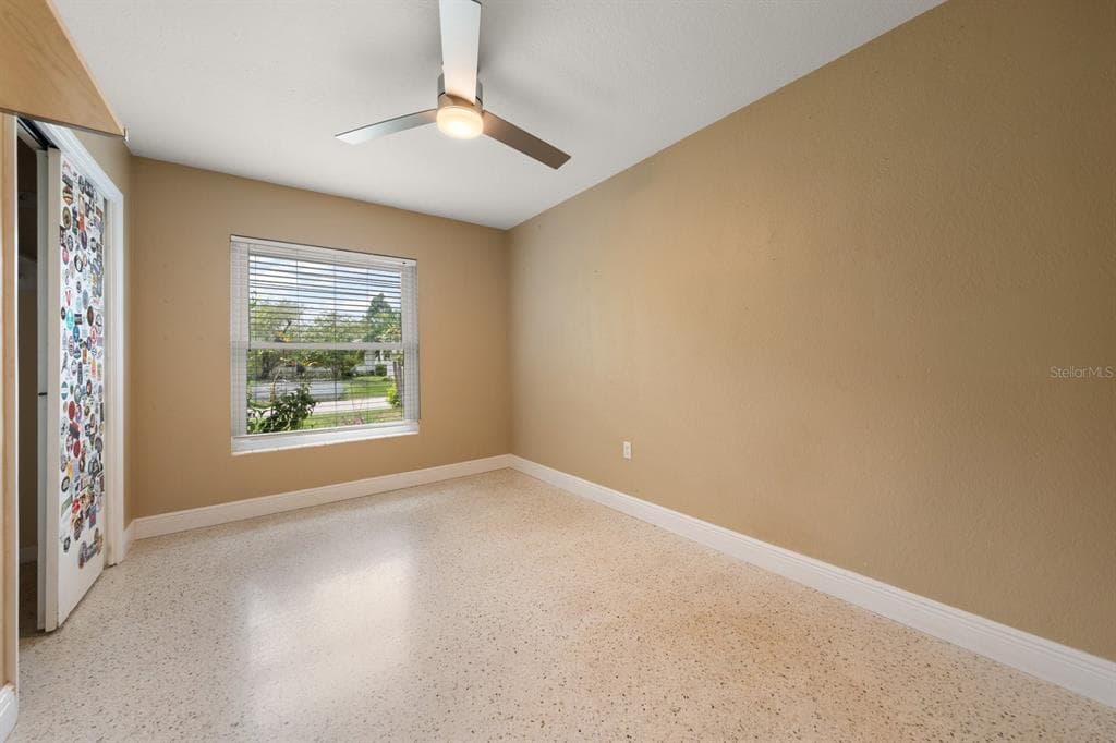 101 S NEPTUNE AVENUE photo 20