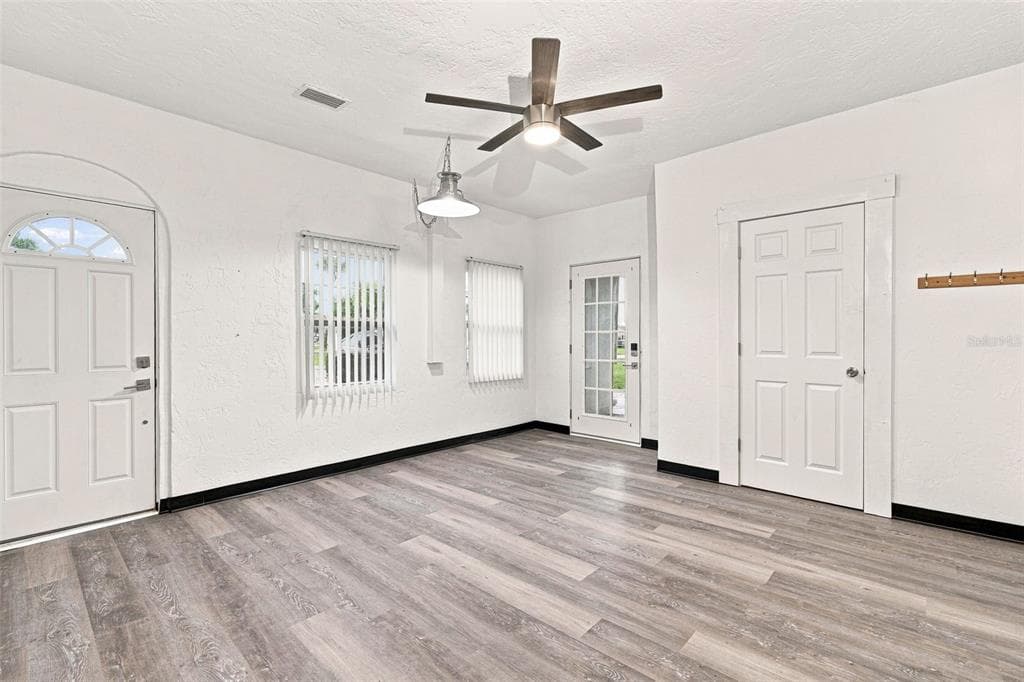 1005 ALSTON LANE photo 23