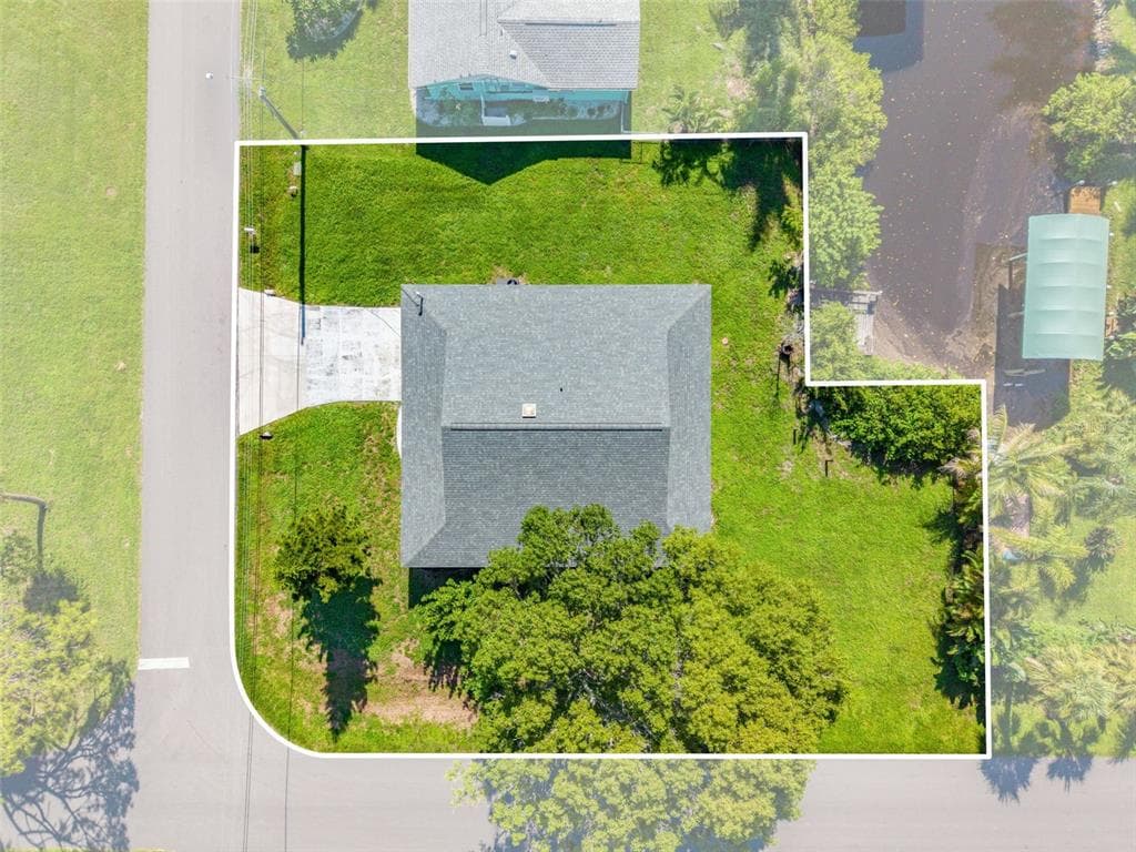 1005 ALSTON LANE photo 9
