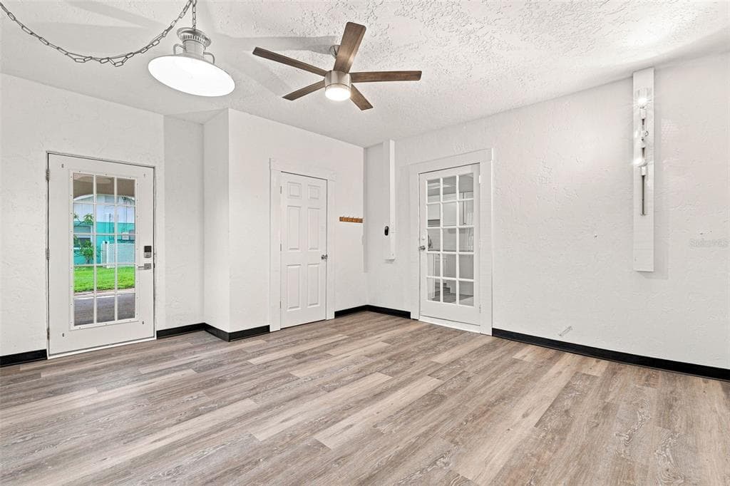 1005 ALSTON LANE photo 21
