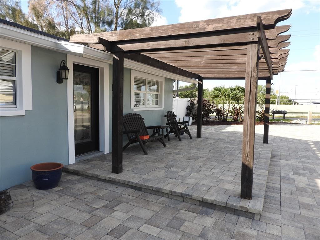 8822 ROCKY CREEK DRIVE photo 2