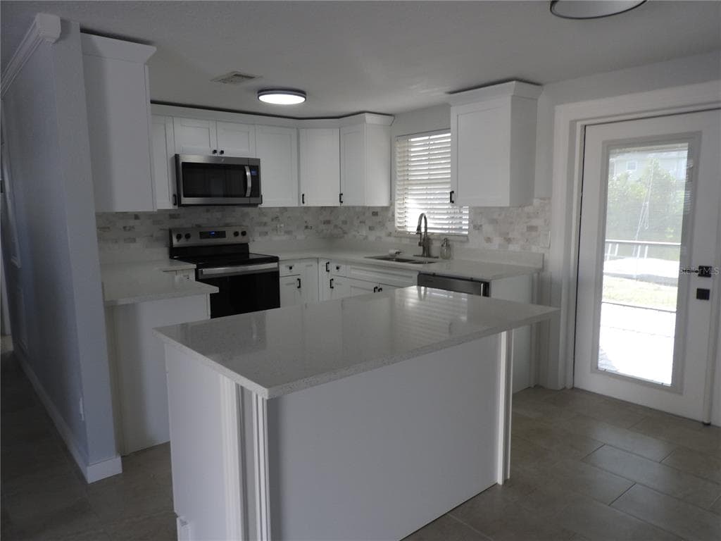 8822 ROCKY CREEK DRIVE photo 8