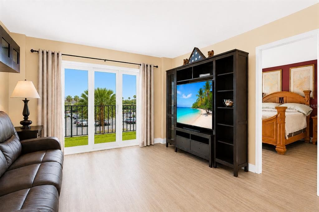 51 ISLAND WAY 311 photo 12