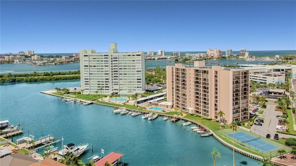 51 ISLAND WAY 311 photo 1